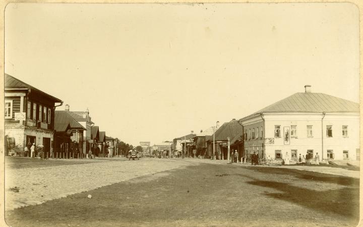 Вид на часть города Переславля-Залесского с Вознесенской улицы