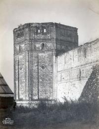 Угловая юго-западная башня бывшего Горицкого монастыря в Переславле-Залесском