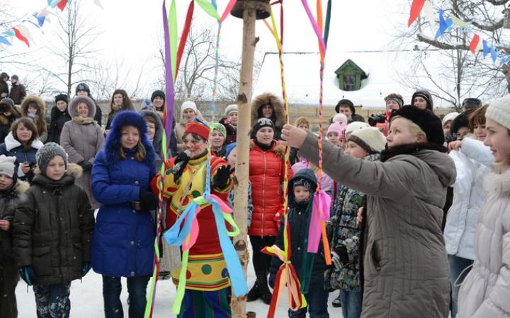 Подведение итогов конкурса на заплетание масленичных кос