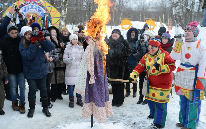 Гори! Гори, ясно - чтобы не погасло!