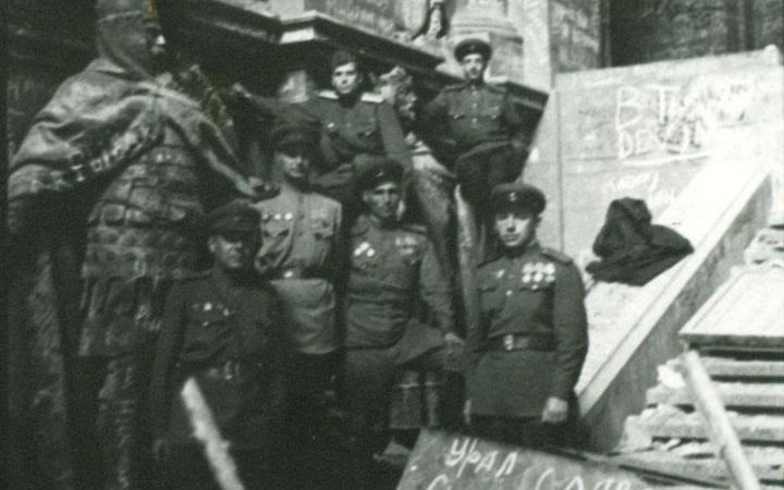 Автографы бойцов Красной армии на стенах Рейхстага.